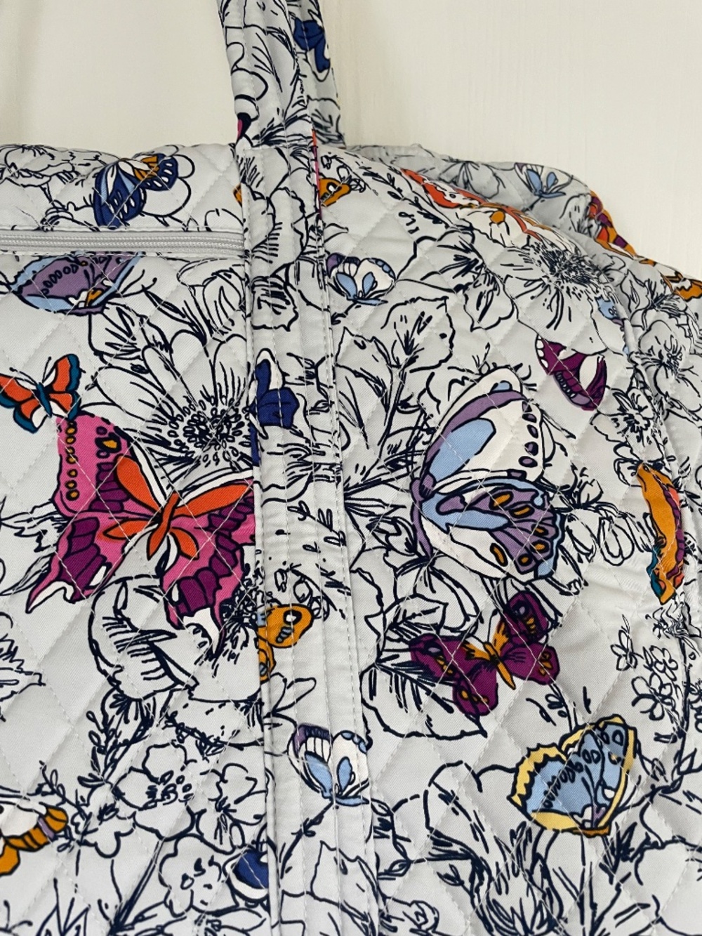Vera Bradley Large Miramar Weekender - Picture 2 of 4